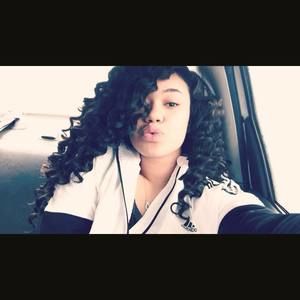 Meet your Posher, Nikki